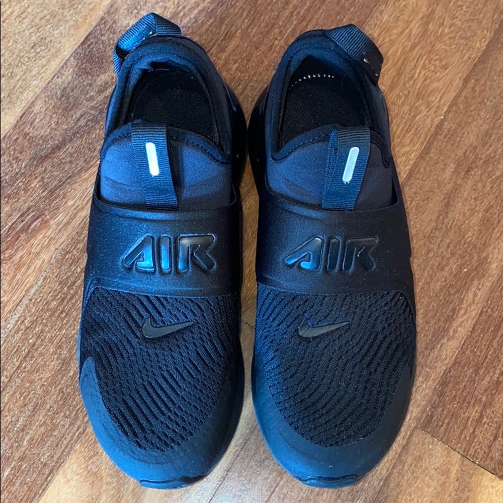 boys nike sneakers